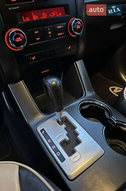 Внедорожник / Кроссовер Kia Sorento 2010 в 