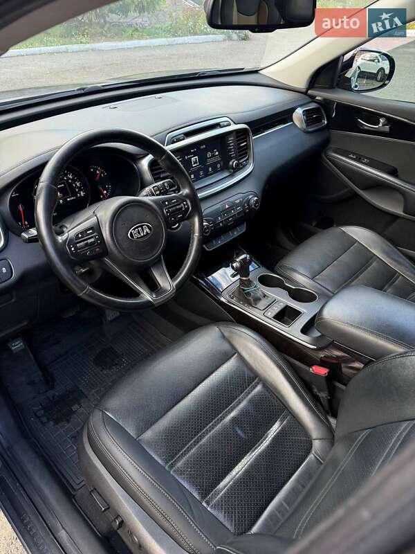 Позашляховик / Кросовер Kia Sorento 2017 в Полтаві фото 15 Позашляховик / Кросовер Kia Sorento 2017 в Полтаві