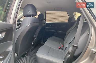 Внедорожник / Кроссовер Kia Sorento 2016 в 