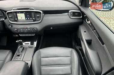 Внедорожник / Кроссовер Kia Sorento 2015 в 