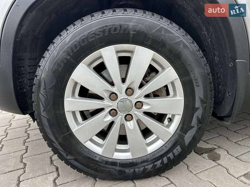 Внедорожник / Кроссовер Kia Sorento 2011 в Хмельницком