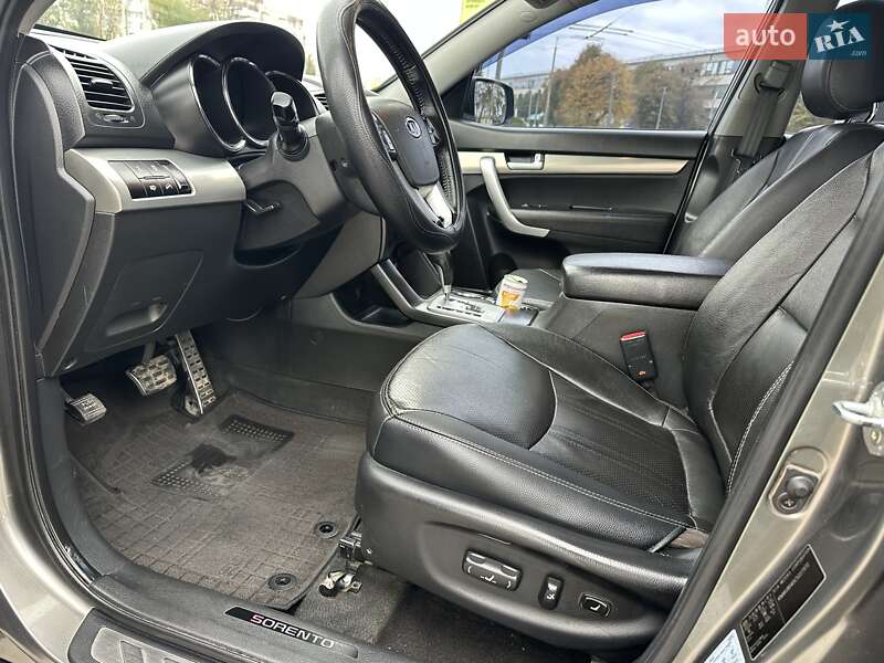 Внедорожник / Кроссовер Kia Sorento 2011 в Хмельницком