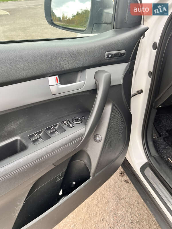 Позашляховик / Кросовер Kia Sorento 2014 в Радивиліві