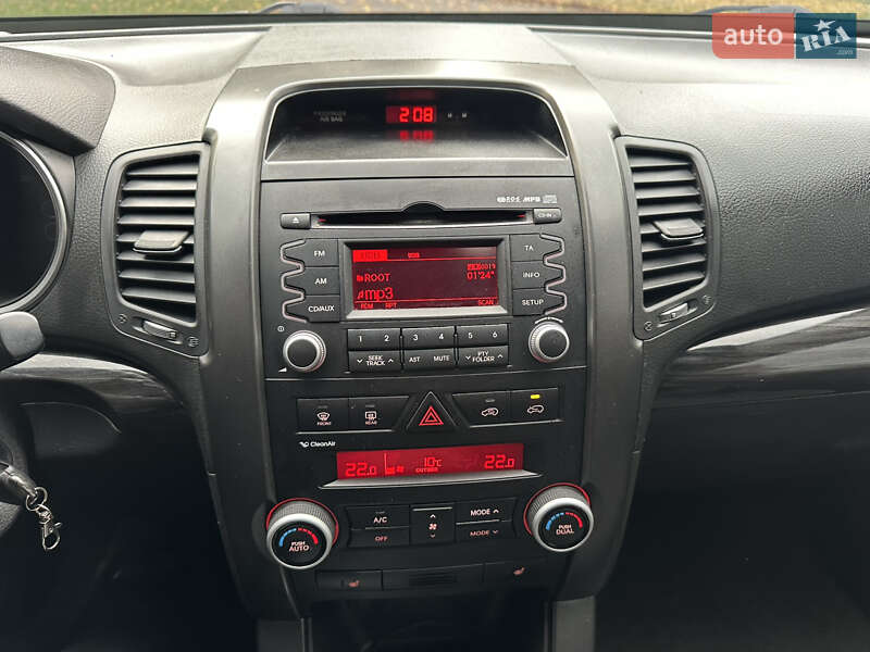 Позашляховик / Кросовер Kia Sorento 2009 в Хмельницькому