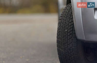 Внедорожник / Кроссовер Kia Sorento 2003 в 
