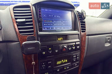 Внедорожник / Кроссовер Kia Sorento 2003 в 