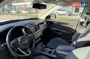 Внедорожник / Кроссовер Kia Sorento 2016 в 