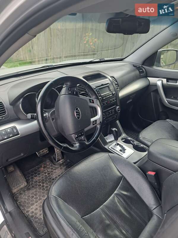 Внедорожник / Кроссовер Kia Sorento 2011 в Звягеле