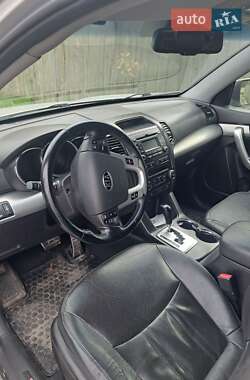 Позашляховик / Кросовер Kia Sorento 2011 в  фото 4 Позашляховик / Кросовер Kia Sorento 2011 в
