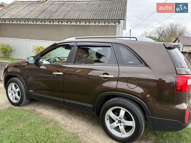 Внедорожник / Кроссовер Kia Sorento 2013 в Черновцах фото 4 Внедорожник / Кроссовер Kia Sorento 2013 в Черновцах