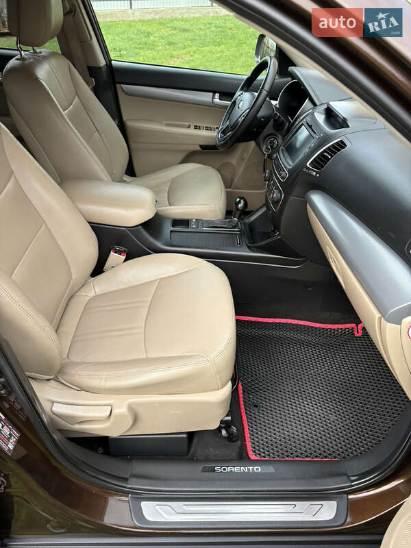 Внедорожник / Кроссовер Kia Sorento 2013 в Черновцах фото 33 Внедорожник / Кроссовер Kia Sorento 2013 в Черновцах