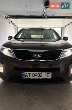 Внедорожник / Кроссовер Kia Sorento 2013 в Черновцах
