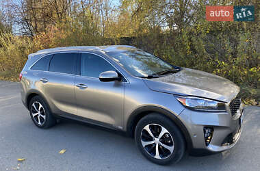 Позашляховик / Кросовер Kia Sorento 2016 в 