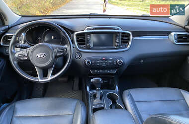 Позашляховик / Кросовер Kia Sorento 2016 в 