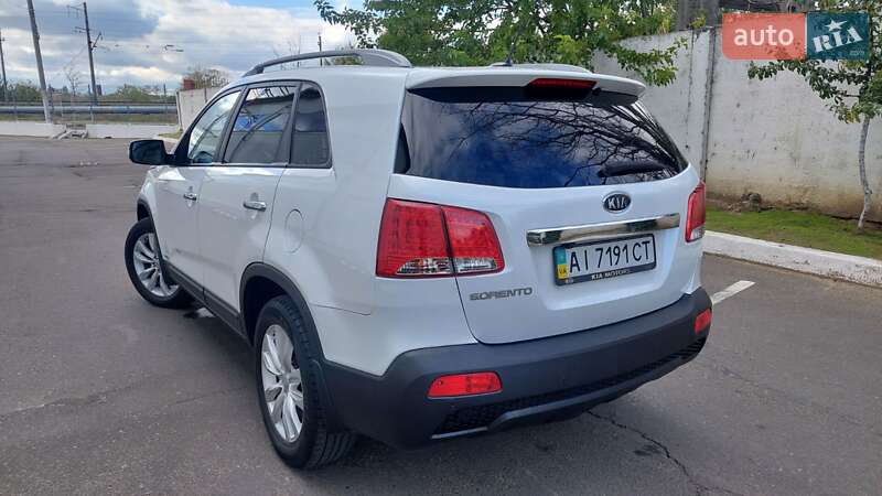 Внедорожник / Кроссовер Kia Sorento 2011 в Белгороде-Днестровском фото 9 Внедорожник / Кроссовер Kia Sorento 2011 в Белгороде-Днестровском