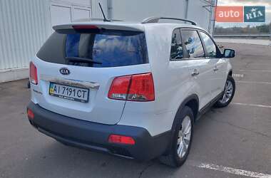 Позашляховик / Кросовер Kia Sorento 2011 в 