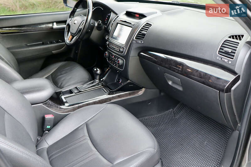 Внедорожник / Кроссовер Kia Sorento 2013 в Киеве фото 10 Внедорожник / Кроссовер Kia Sorento 2013 в Киеве