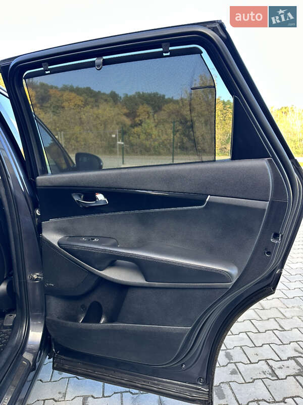 Внедорожник / Кроссовер Kia Sorento 2016 в Дубно