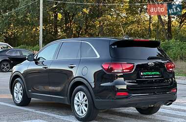Позашляховик / Кросовер Kia Sorento 2019 в  фото 8 Позашляховик / Кросовер Kia Sorento 2019 в