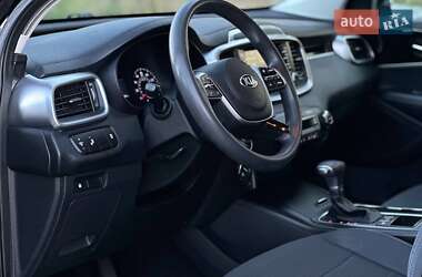 Позашляховик / Кросовер Kia Sorento 2019 в  фото 13 Позашляховик / Кросовер Kia Sorento 2019 в