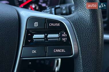 Позашляховик / Кросовер Kia Sorento 2019 в  фото 24 Позашляховик / Кросовер Kia Sorento 2019 в