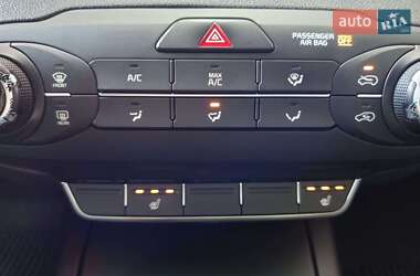 Внедорожник / Кроссовер Kia Sorento 2016 в 