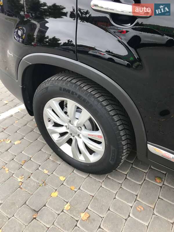 Позашляховик / Кросовер Kia Sorento 2012 в Вінниці
