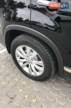Внедорожник / Кроссовер Kia Sorento 2012 в 