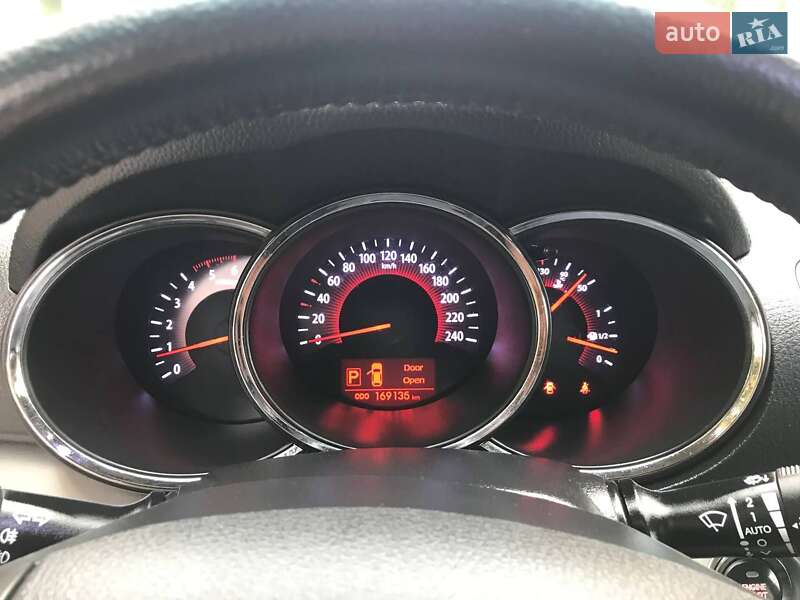 Позашляховик / Кросовер Kia Sorento 2012 в Вінниці