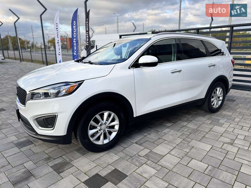 Внедорожник / Кроссовер Kia Sorento 2015 в Ровно фото 9 Внедорожник / Кроссовер Kia Sorento 2015 в Ровно