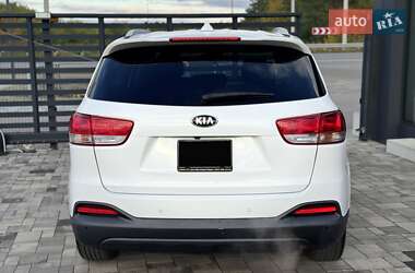 Позашляховик / Кросовер Kia Sorento 2015 в  фото 12 Позашляховик / Кросовер Kia Sorento 2015 в