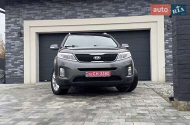 Позашляховик / Кросовер Kia Sorento 2013 в  фото 29 Позашляховик / Кросовер Kia Sorento 2013 в