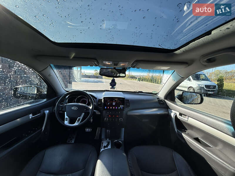 Позашляховик / Кросовер Kia Sorento 2011 в Рівному