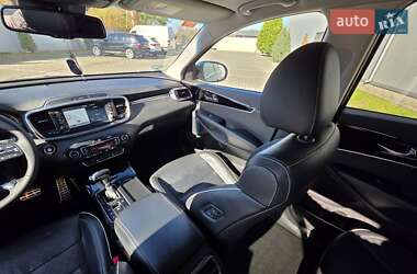 Внедорожник / Кроссовер Kia Sorento 2019 в 