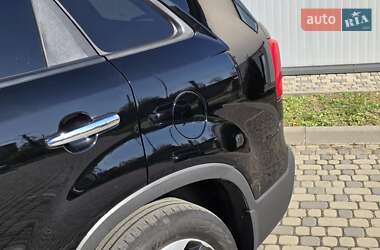 Внедорожник / Кроссовер Kia Sorento 2012 в 