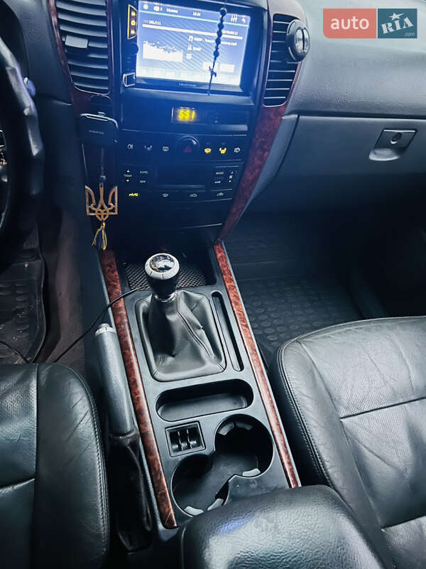 Внедорожник / Кроссовер Kia Sorento 2003 в Соснице