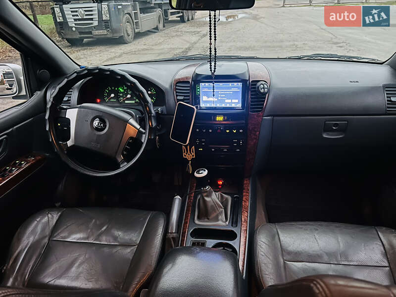 Внедорожник / Кроссовер Kia Sorento 2003 в Соснице