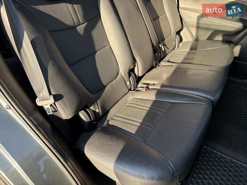 Позашляховик / Кросовер Kia Sorento 2013 в Чернівцях фото 75 Позашляховик / Кросовер Kia Sorento 2013 в Чернівцях