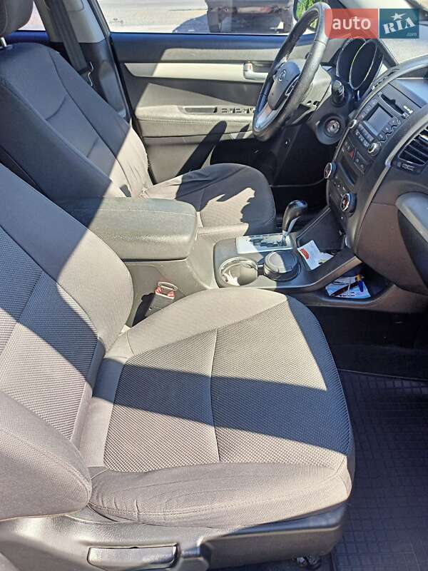 Внедорожник / Кроссовер Kia Sorento 2011 в Белой Церкви фото 4 Внедорожник / Кроссовер Kia Sorento 2011 в Белой Церкви