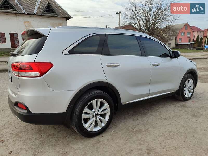 Внедорожник / Кроссовер Kia Sorento 2016 в Одессе фото 4 Внедорожник / Кроссовер Kia Sorento 2016 в Одессе