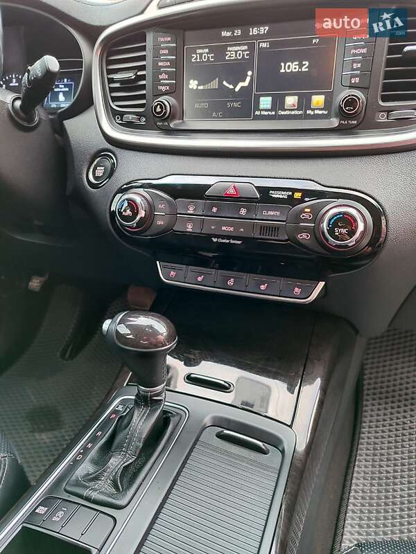 Внедорожник / Кроссовер Kia Sorento 2016 в Одессе фото 10 Внедорожник / Кроссовер Kia Sorento 2016 в Одессе