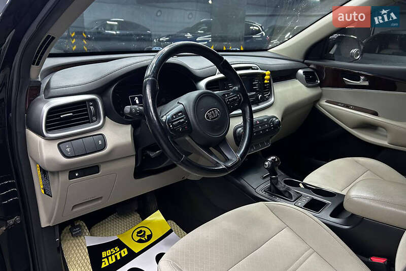 Внедорожник / Кроссовер Kia Sorento 2015 в Черновцах фото 8 Внедорожник / Кроссовер Kia Sorento 2015 в Черновцах