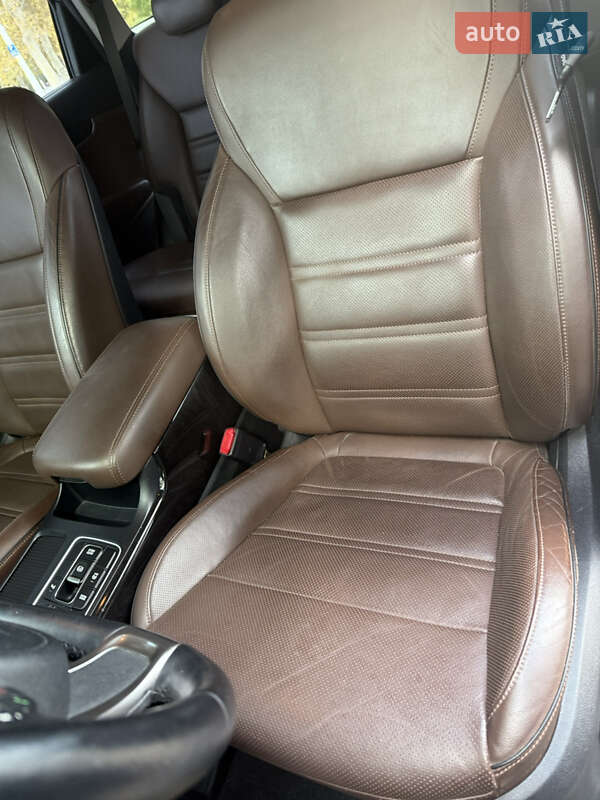 Позашляховик / Кросовер Kia Sorento 2015 в Одесі