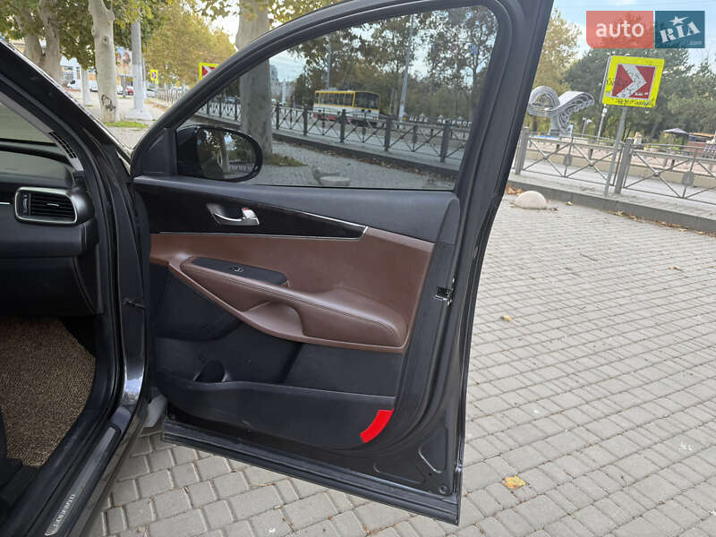 Позашляховик / Кросовер Kia Sorento 2015 в Одесі