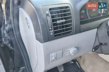 Позашляховик / Кросовер Kia Sorento 2008 в  фото 29 Позашляховик / Кросовер Kia Sorento 2008 в