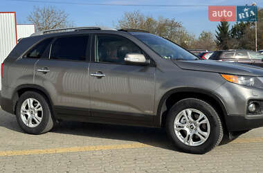 Внедорожник / Кроссовер Kia Sorento 2011 в 