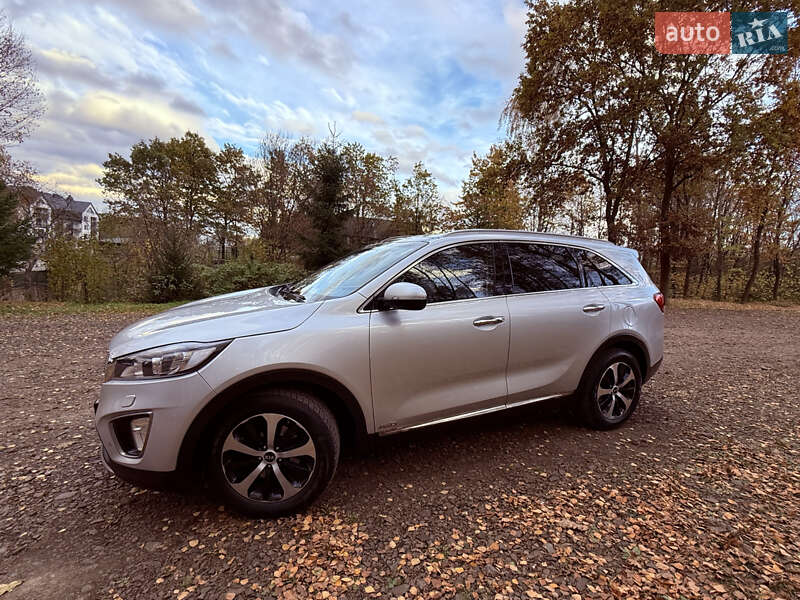 Позашляховик / Кросовер Kia Sorento 2016 в Стрию