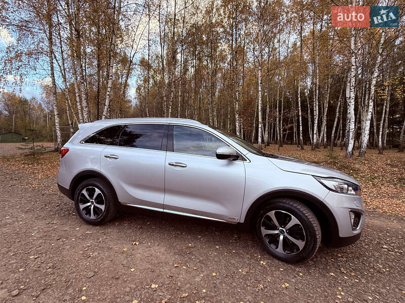 Позашляховик / Кросовер Kia Sorento 2016 в Стрию
