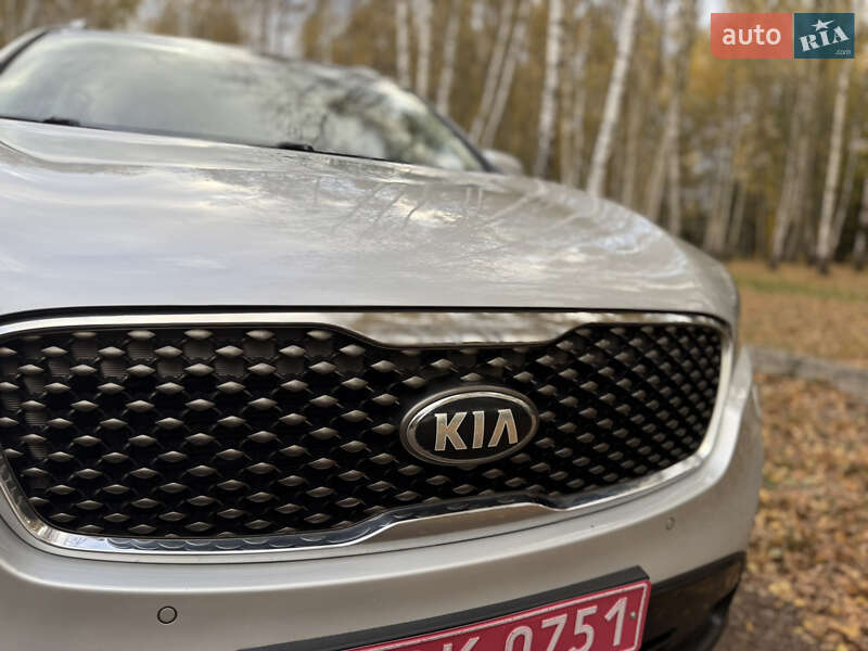 Позашляховик / Кросовер Kia Sorento 2016 в Стрию