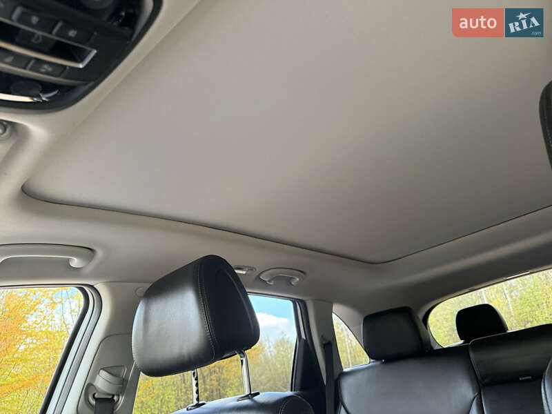 Позашляховик / Кросовер Kia Sorento 2016 в Стрию